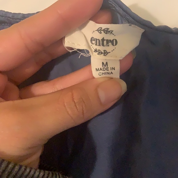 Beautiful embroidered top from a boutique. - Picture 4 of 4